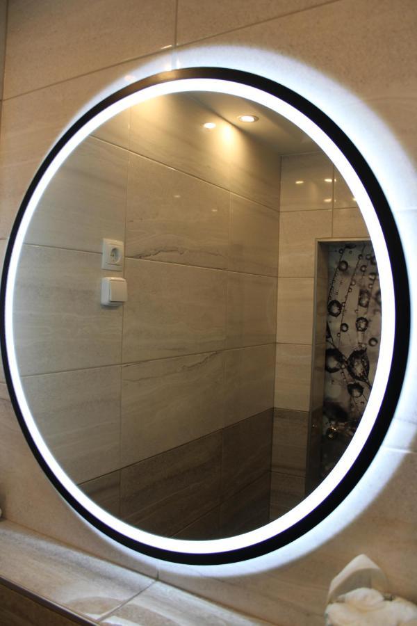 Izzy Apartament Daire Miskolc Dış mekan fotoğraf