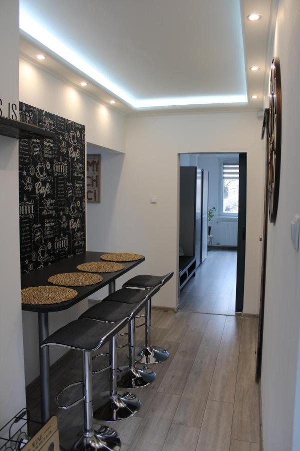 Izzy Apartament Daire Miskolc Dış mekan fotoğraf