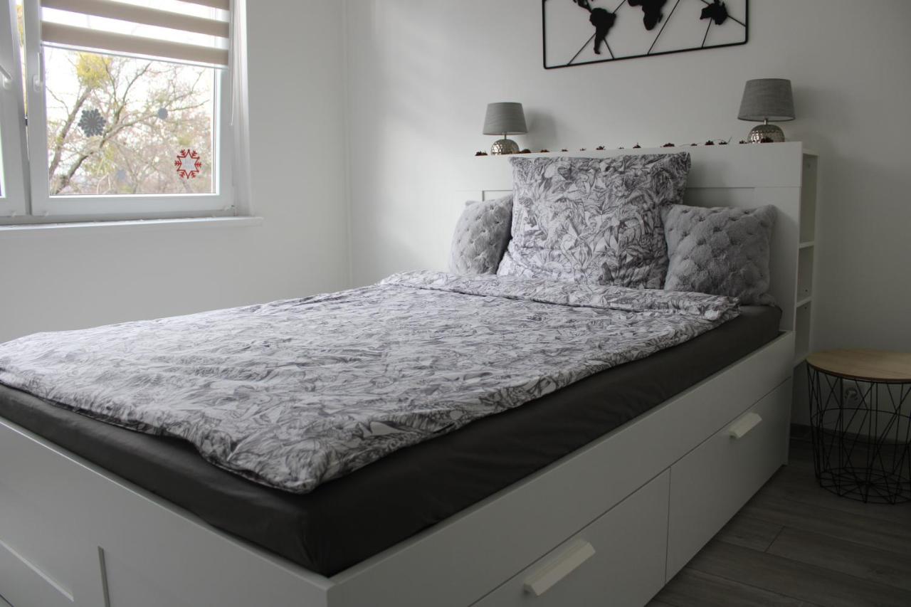 Izzy Apartament Daire Miskolc Dış mekan fotoğraf