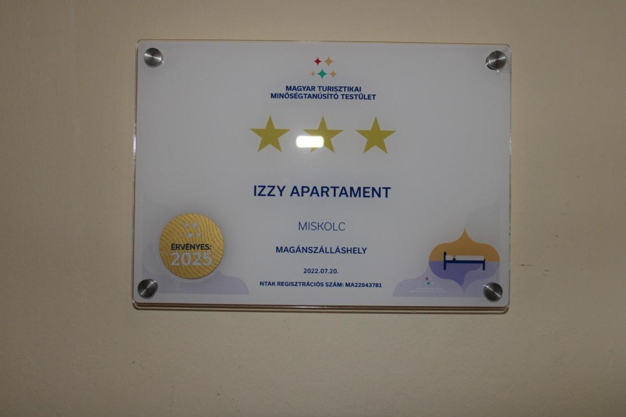 Izzy Apartament Daire Miskolc Dış mekan fotoğraf